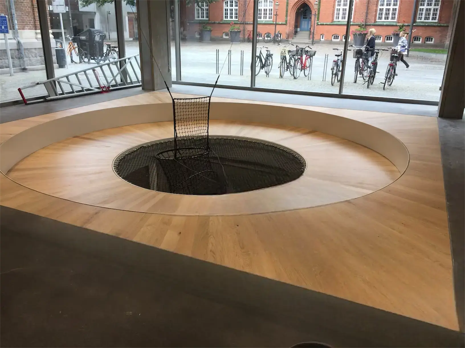 Efter billede af døren efter renovering